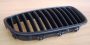 BMW 5 (F10) mattfekete grill. 